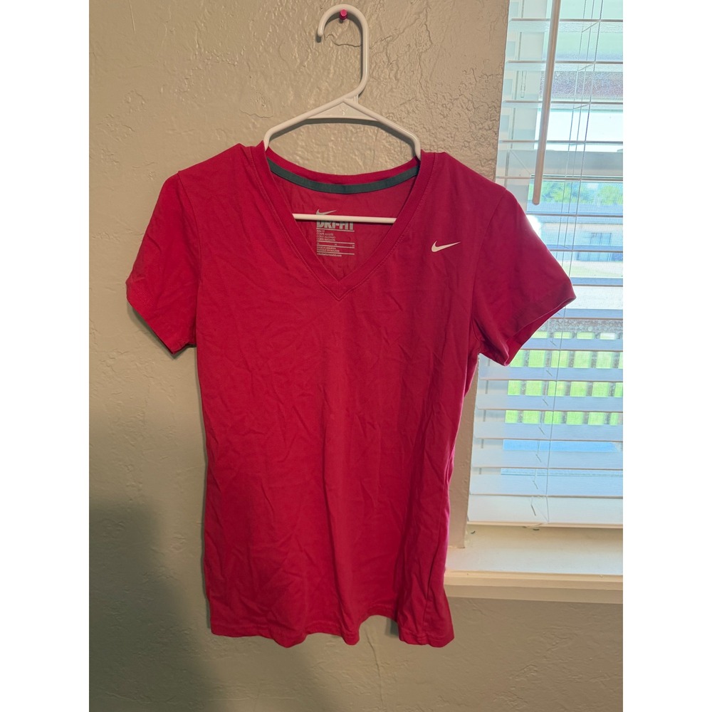 Nike Dri-FIT Womens Slim Fit V-Neck Athletic T-Shirt Pink Size Medium